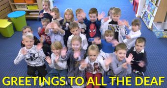 Learning sign language for children in kindergarten