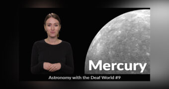 Graphics for a video about astronomy in Polish Sign Language. On the left, Nikola Sliwa, who is leading the episode. On the right, a photo of the planet Mercury and the white inscription 